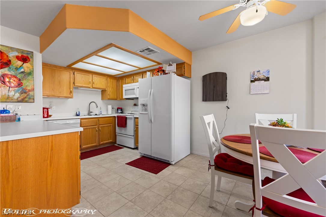 Photo 9 of 50, 957 Mesquite Springs Drive #102