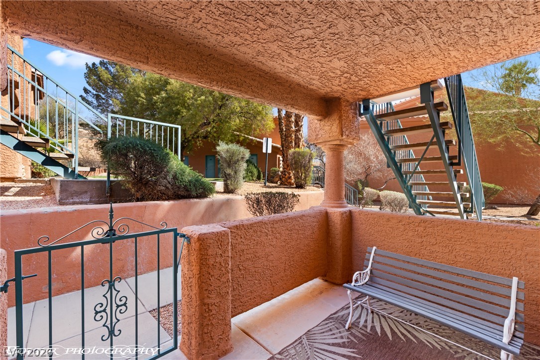 Photo 25 of 50, 957 Mesquite Springs Drive #102