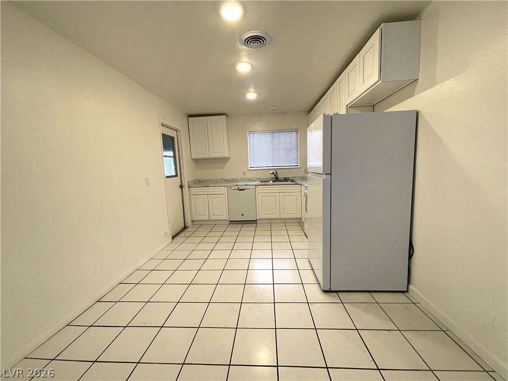 Photo 5 of 1308 Montclair Street