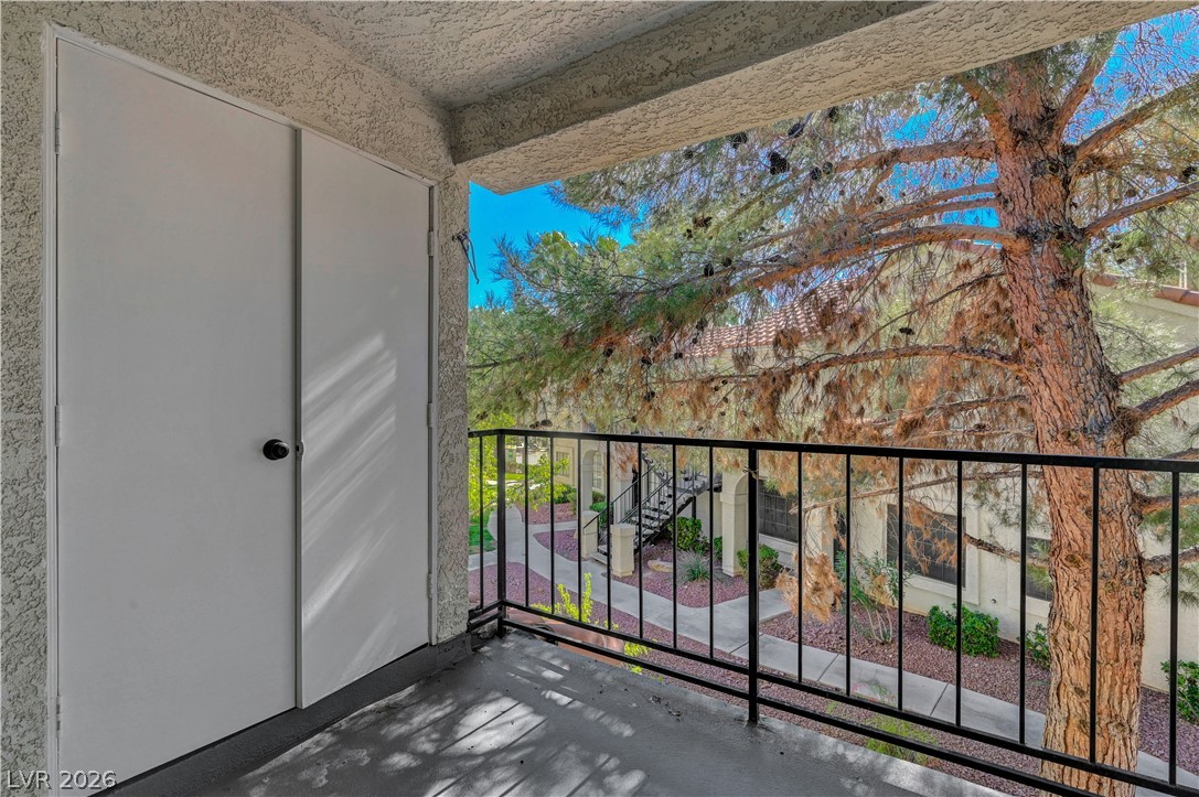 Photo 28 of 32, 4730 Nara Vista Way #202