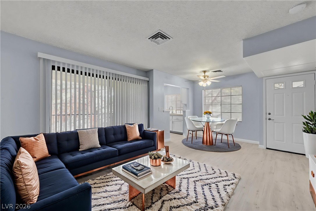Photo 9 of 32, 4730 Nara Vista Way #202