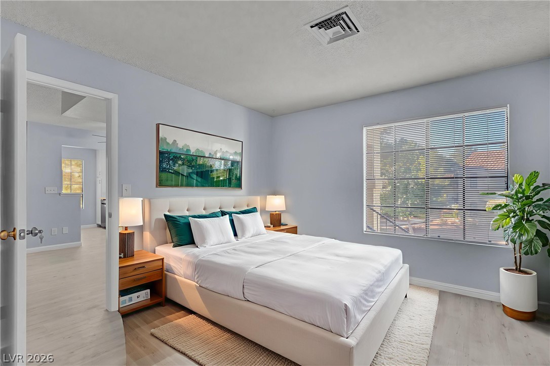 Photo 19 of 32, 4730 Nara Vista Way #202