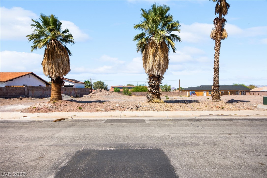 Photo 5 of 320 E Kimberly Drive