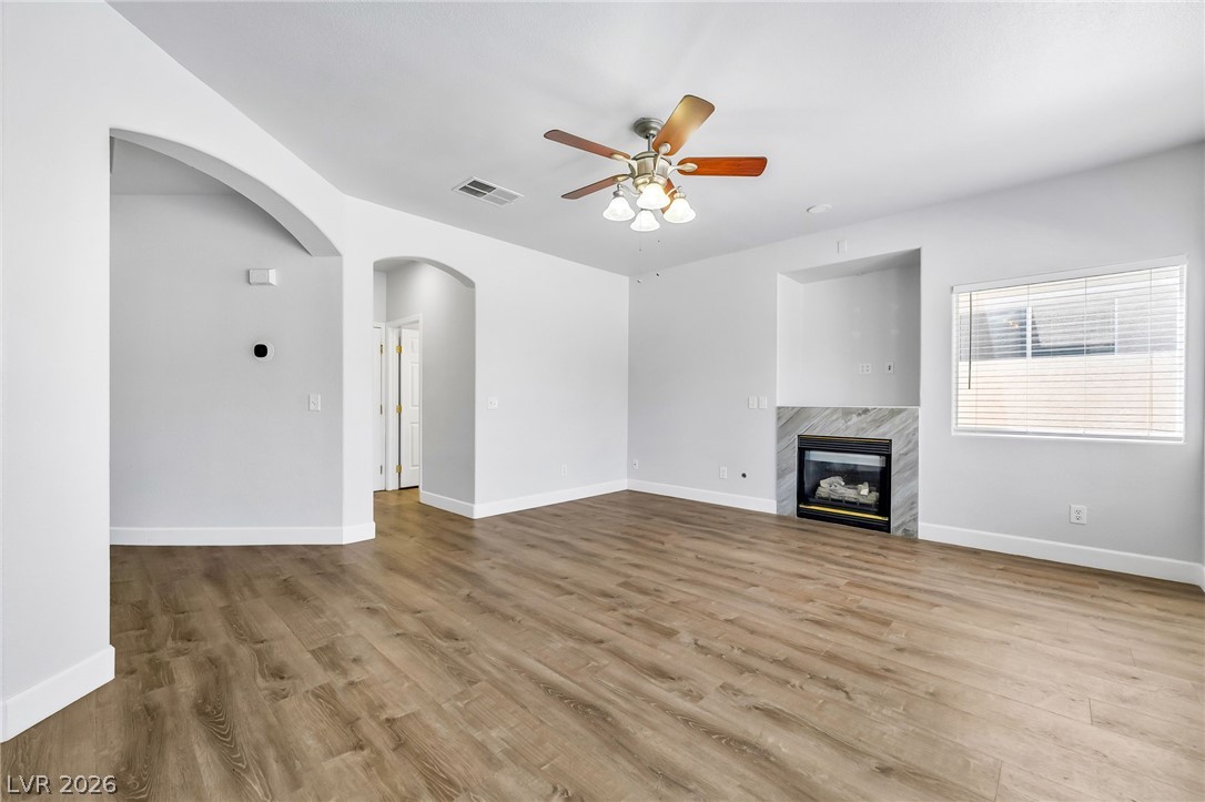 Photo 10 of 39, 972 Upper Meadows Place