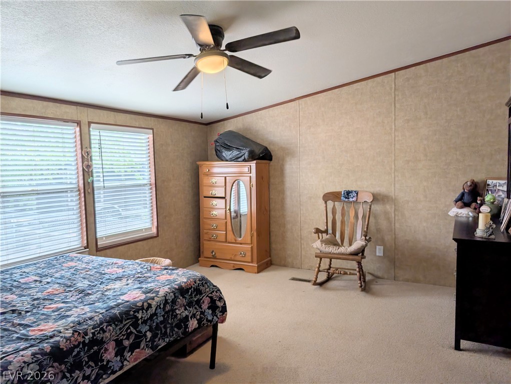 Photo 10 of 21, 944 Holt Avenue