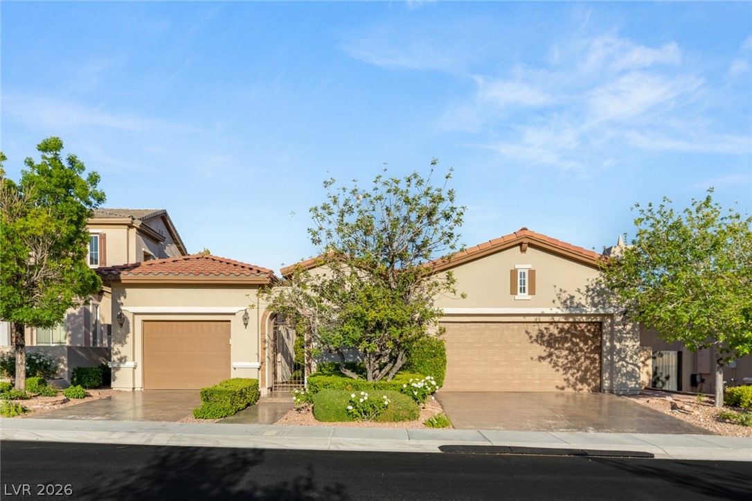 2142 Country Cove Court, Las Vegas 89135