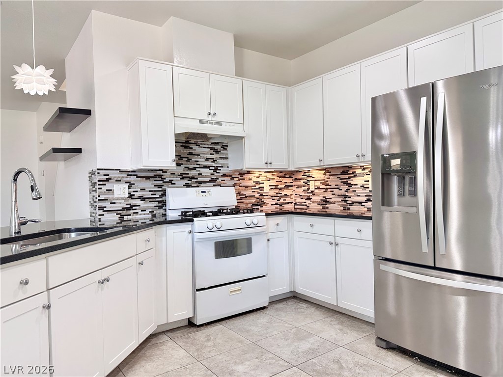 Photo 19 of 51, 9830 Colenso Court