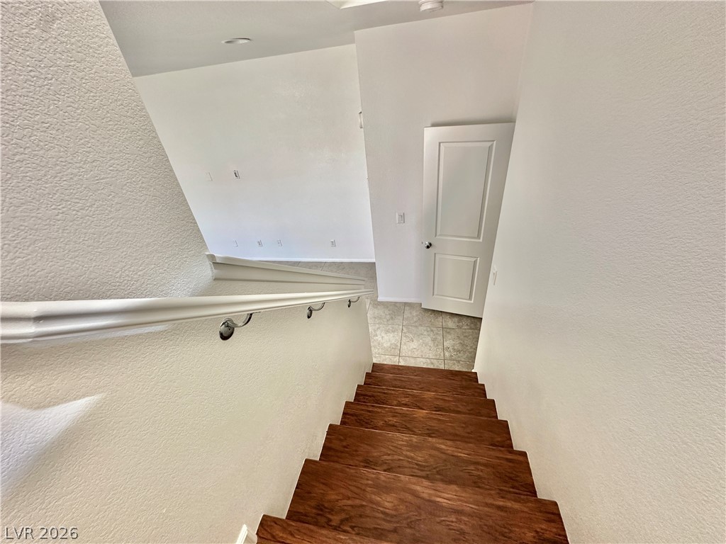 Photo 24 of 51, 9830 Colenso Court