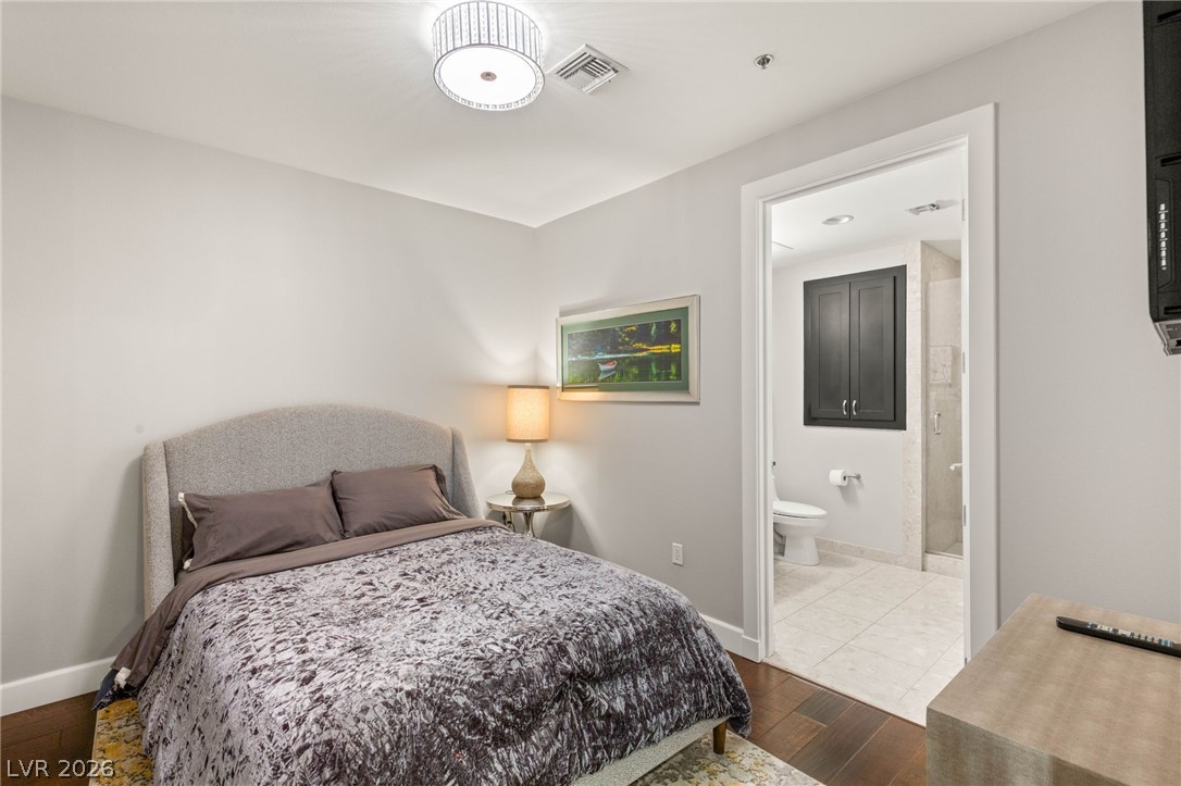 Photo 23 of 32, 4575 Dean Martin Drive #1007