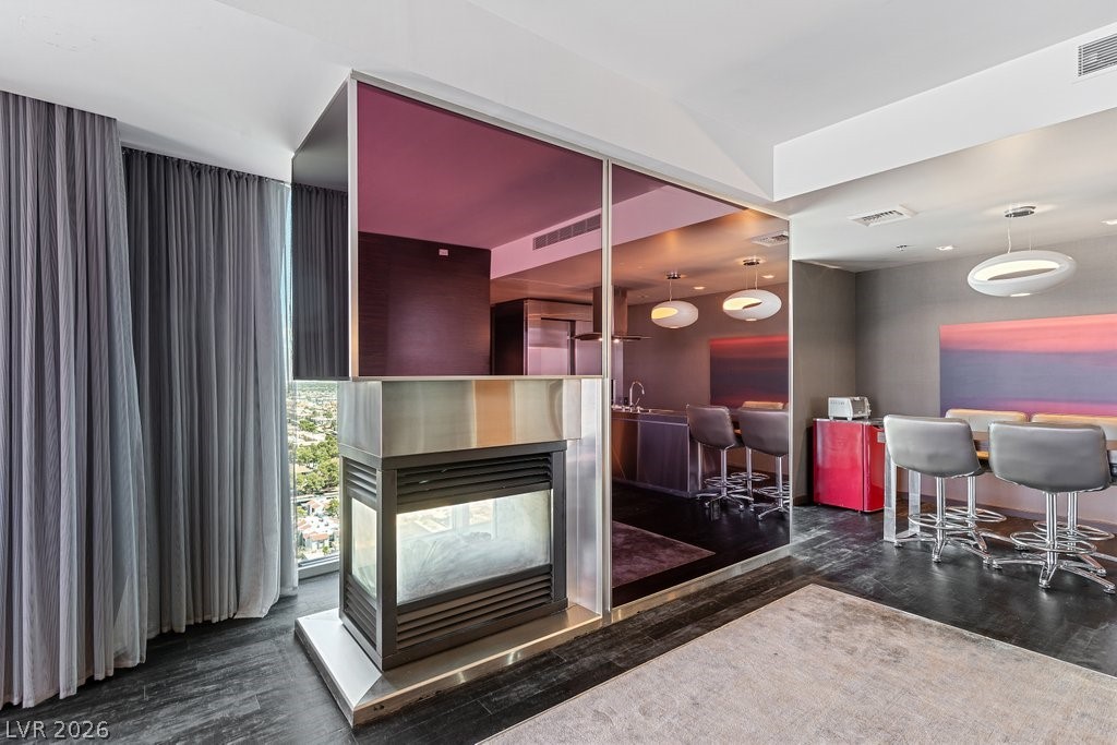 Photo 15 of 47, 4381 W Flamingo Road #23301