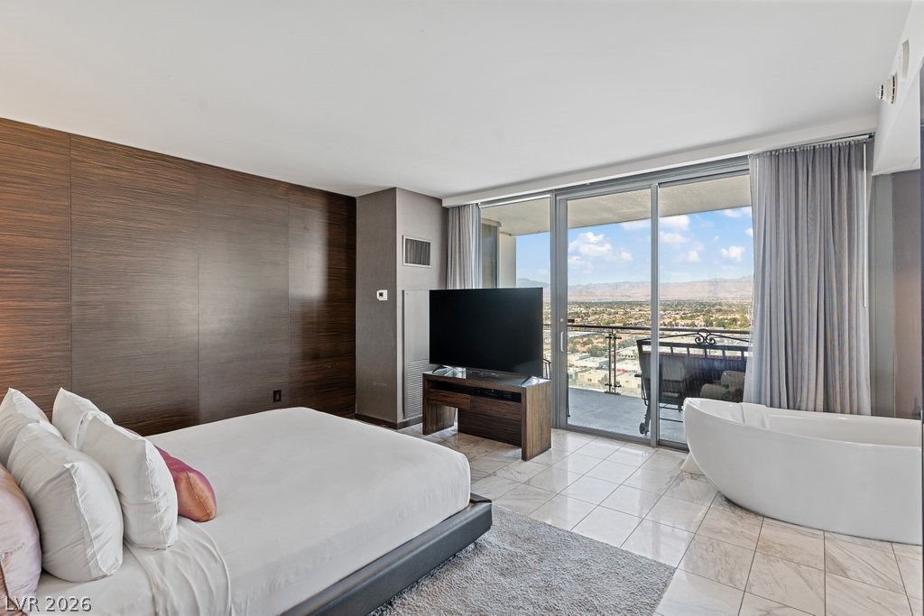 Photo 17 of 47, 4381 W Flamingo Road #23301