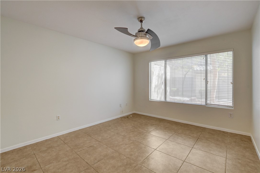 Photo 25 of 37, 5710 E Tropicana Avenue #1172