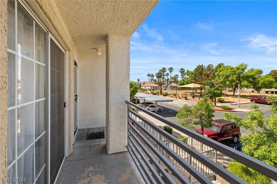 Photo 6 of 25, 3318 N Decatur Boulevard #2160