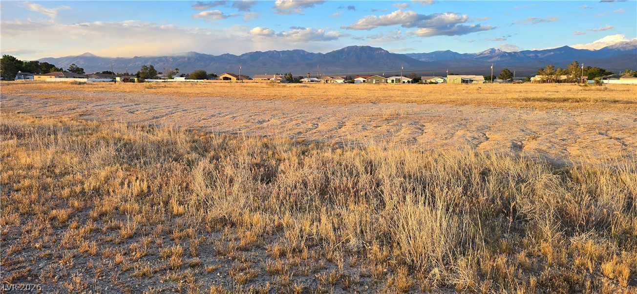 Photo 5 of 1991 S Valley View Circle