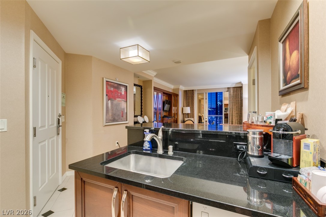 Photo 25 of 43, 125 E HARMON Avenue #2821