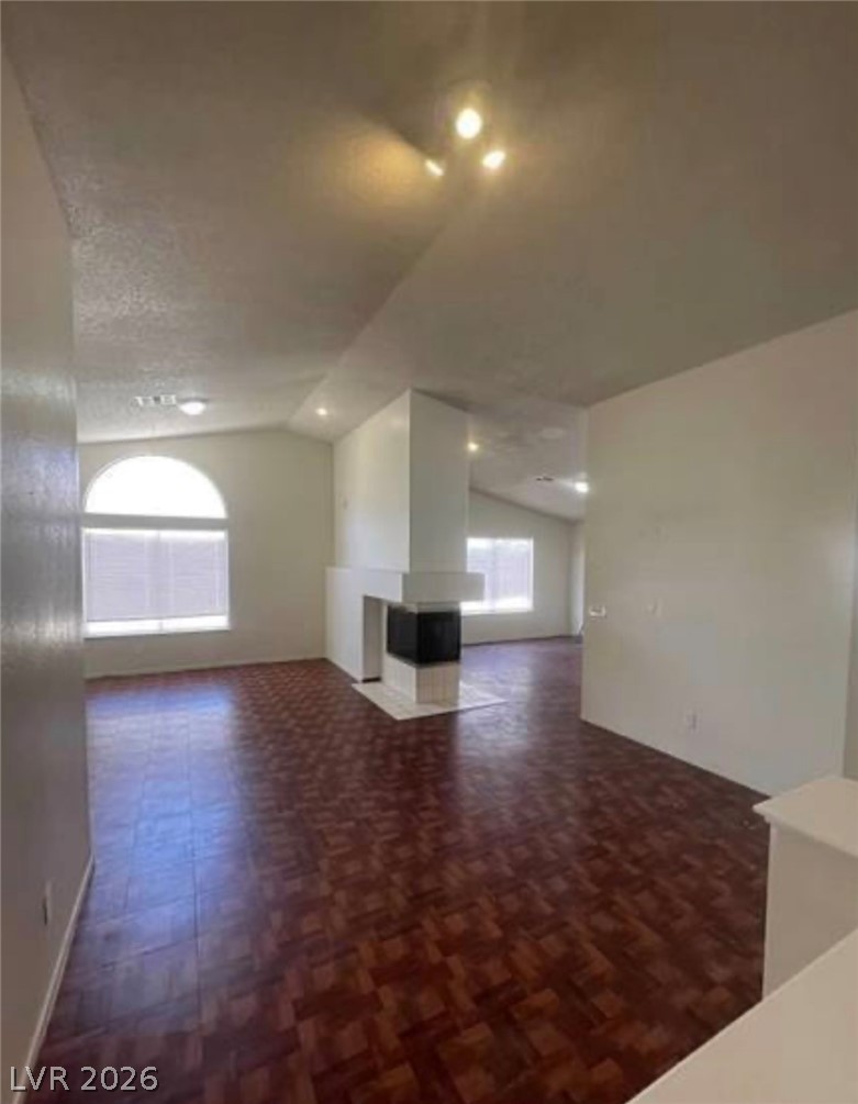 Photo 8 of 37, 9820 Cross Creek Way