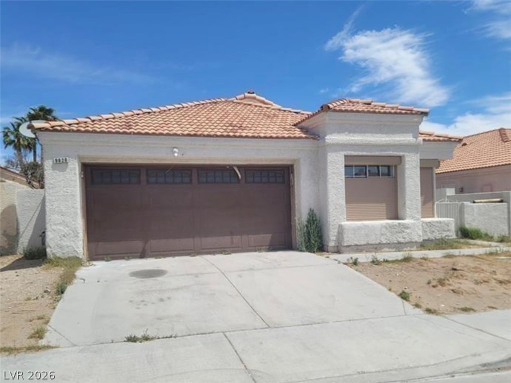 Photo 2 of 9820 Cross Creek Way