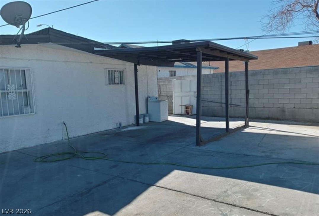 Photo 2 of 1316 Lawry Avenue