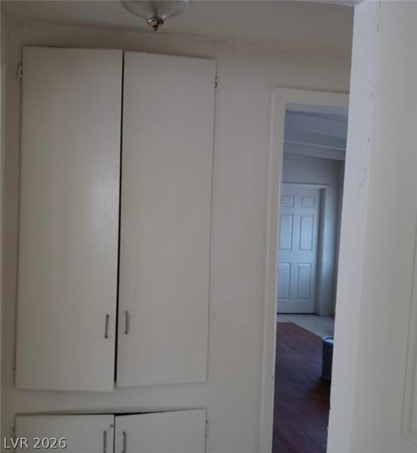 Photo 6 of 28, 1316 Lawry Avenue