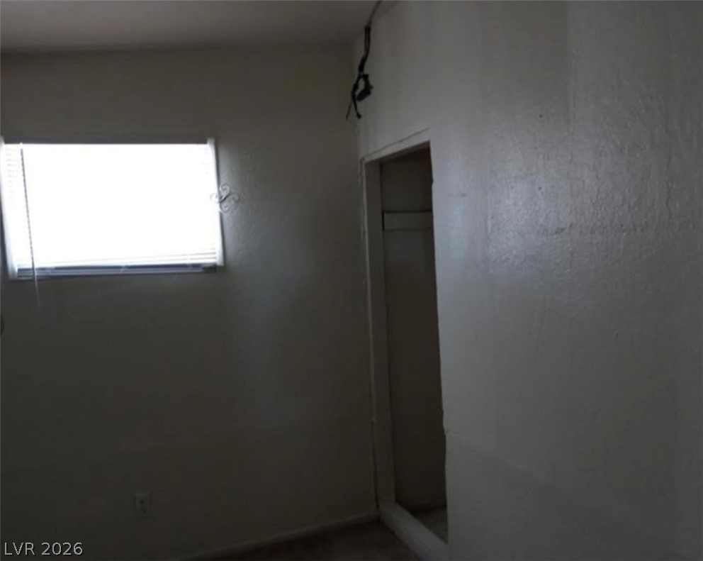 Photo 11 of 28, 1316 Lawry Avenue