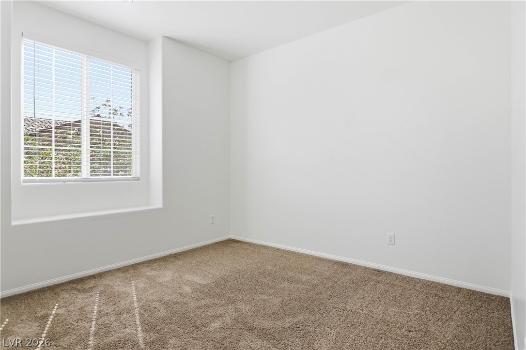 Photo 21 of 33, 7471 Nicklin Street