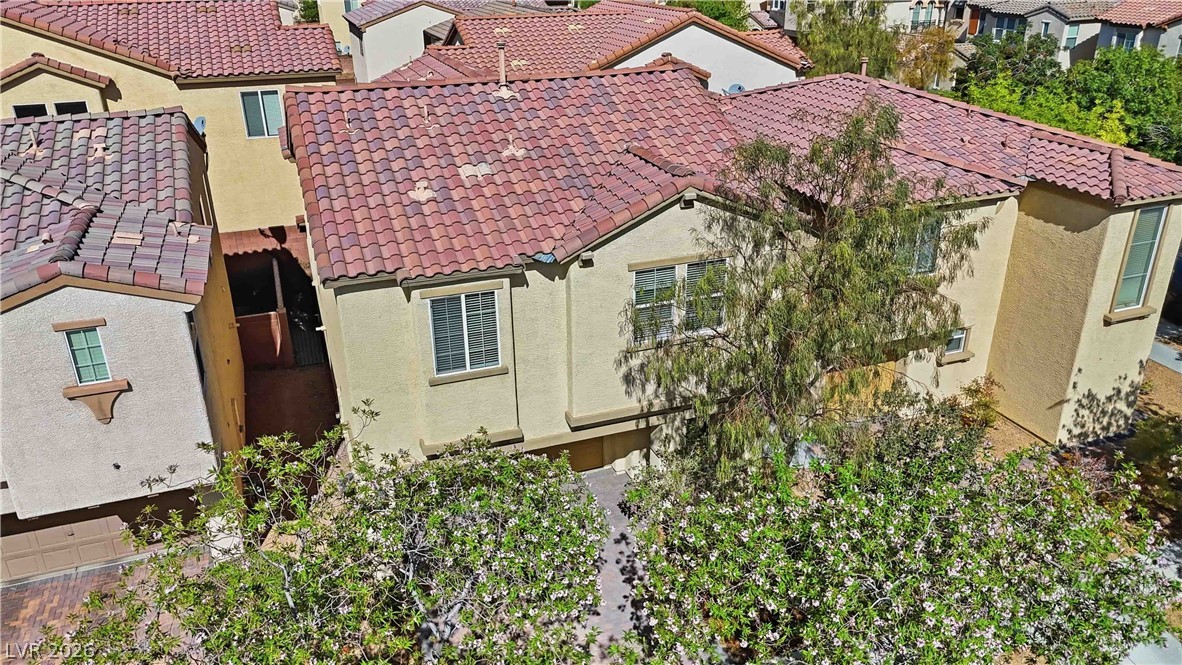 Photo 32 of 33, 7471 Nicklin Street