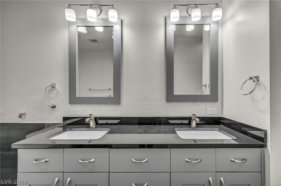 Photo 7 of 73, 4525 Dean Martin Drive #2903