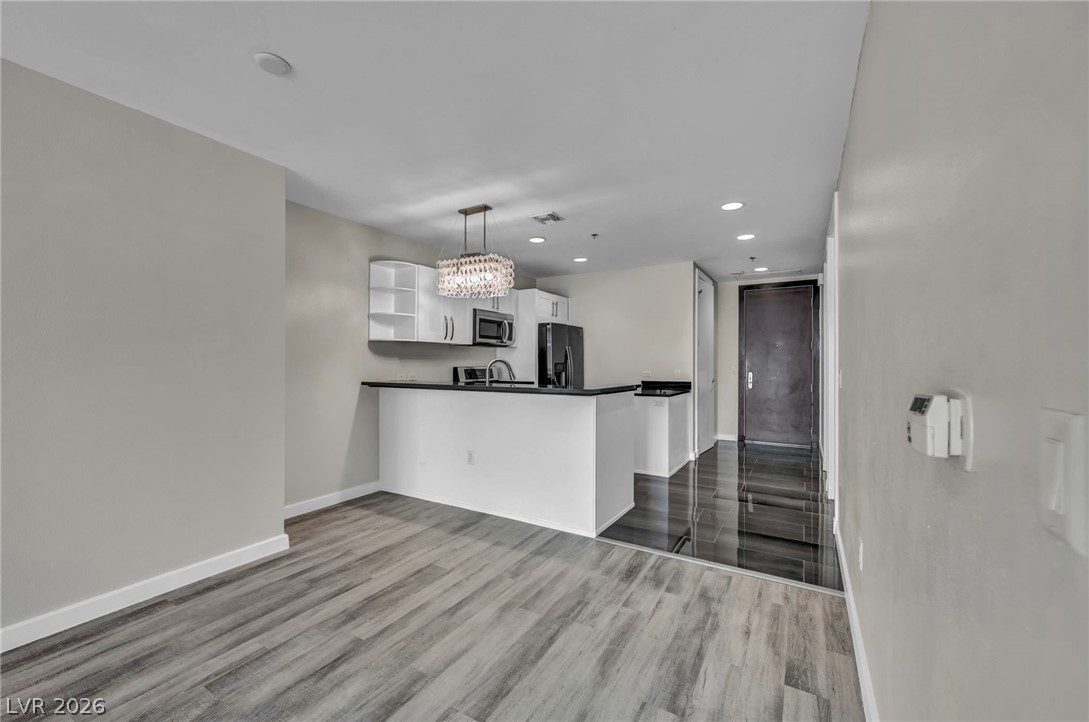 Photo 15 of 73, 4525 Dean Martin Drive #2903