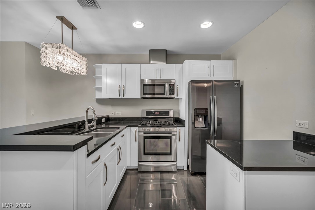 Photo 18 of 73, 4525 Dean Martin Drive #2903