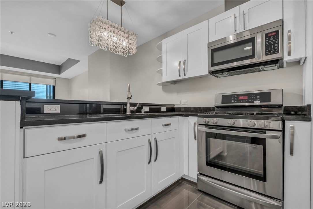 Photo 21 of 73, 4525 Dean Martin Drive #2903