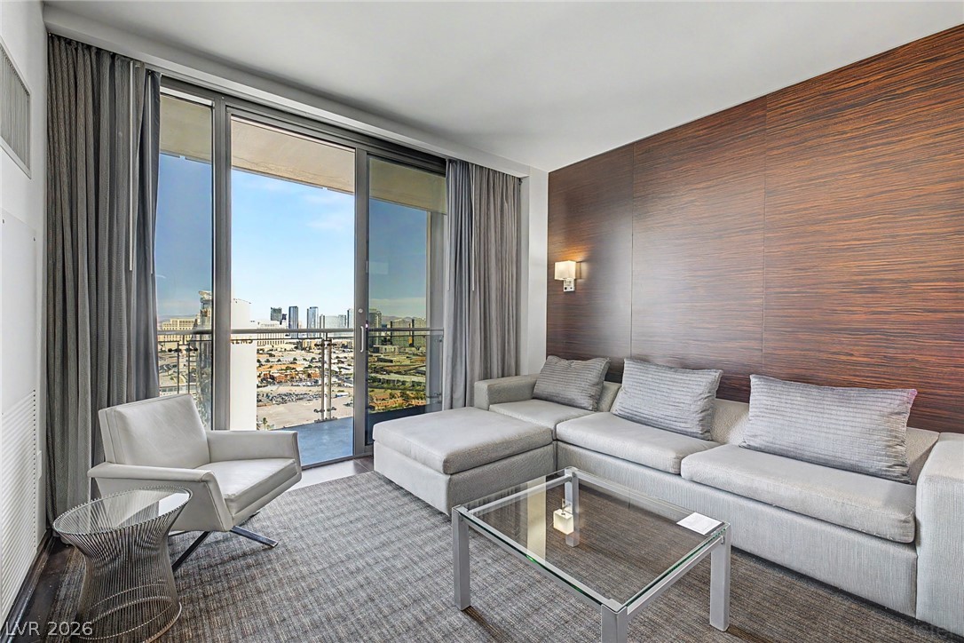 Photo 8 of 35, 4381 W Flamingo Road #36304