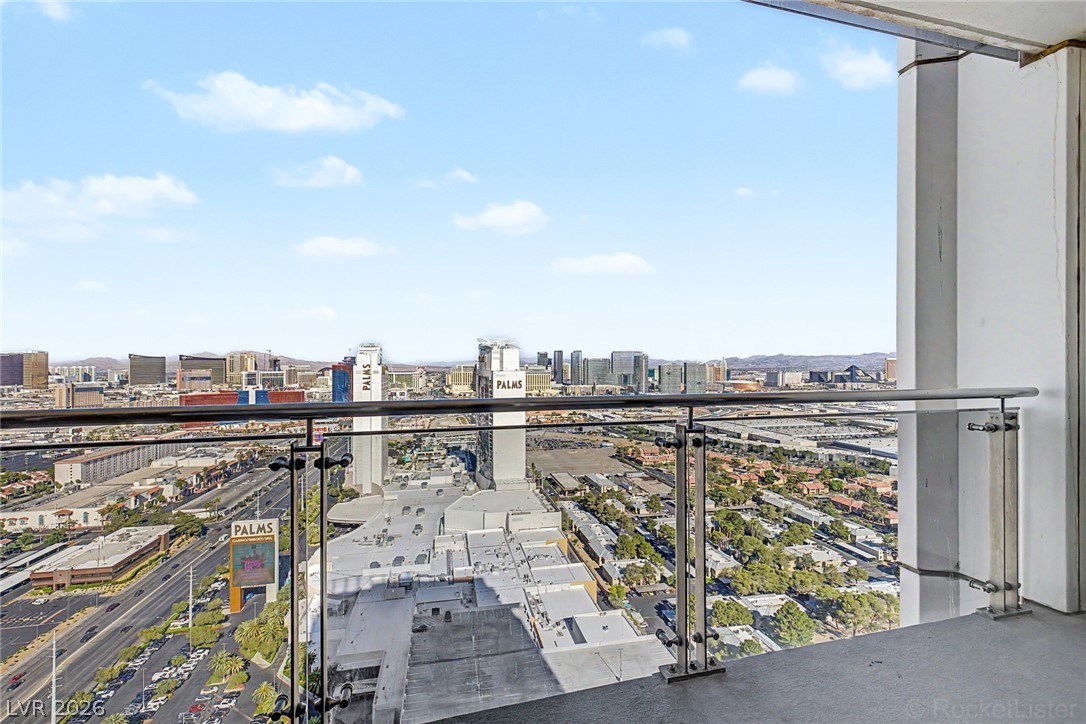 Photo 26 of 35, 4381 W Flamingo Road #36304
