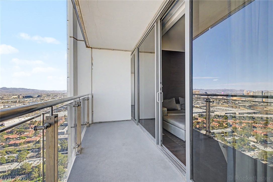 Photo 5 of 4381 W Flamingo Road #36304