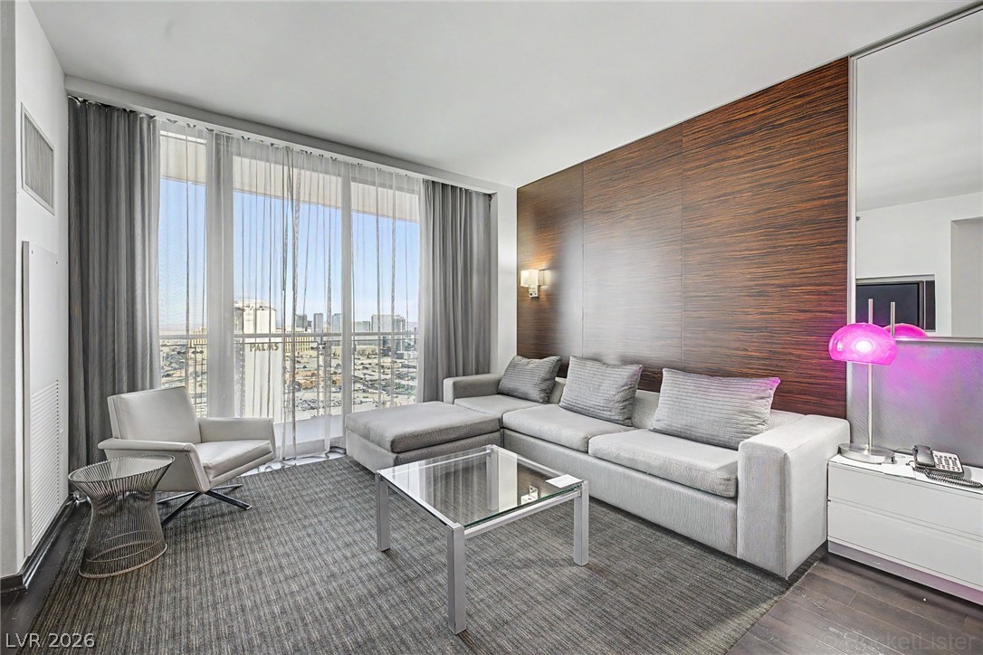 Photo 6 of 35, 4381 W Flamingo Road #36304