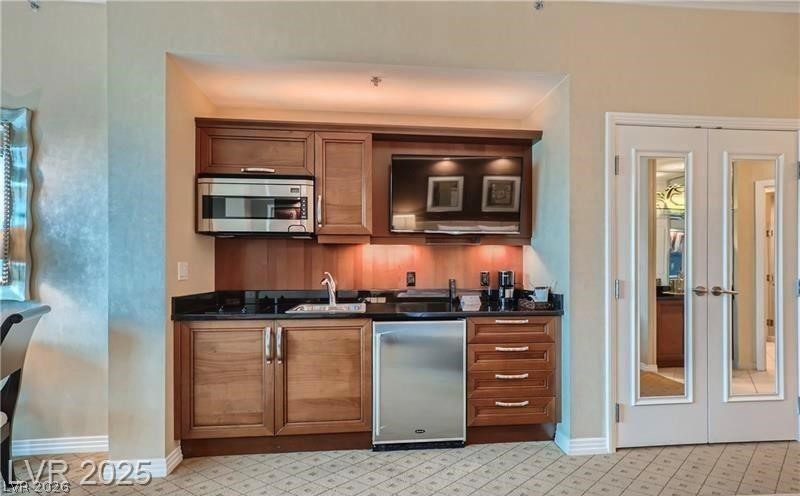 Photo 6 of 27, 135 E Harmon Avenue #22717