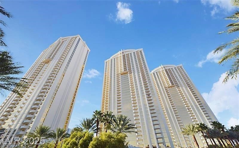 135 E Harmon Avenue #22717, Las Vegas