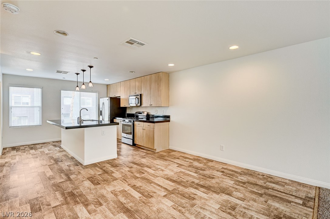 Photo 12 of 70, 9050 W Tropicana Avenue #1032
