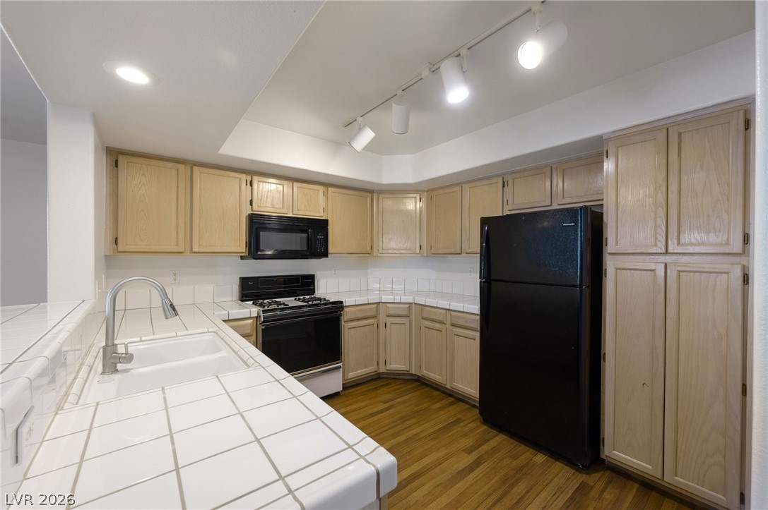 Photo 4 of 7950 W Flamingo Road #1019