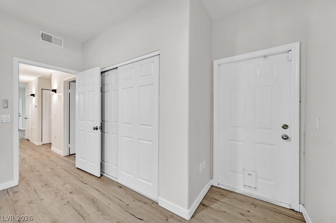 Photo 16 of 23, 3318 N Decatur Boulevard #1089