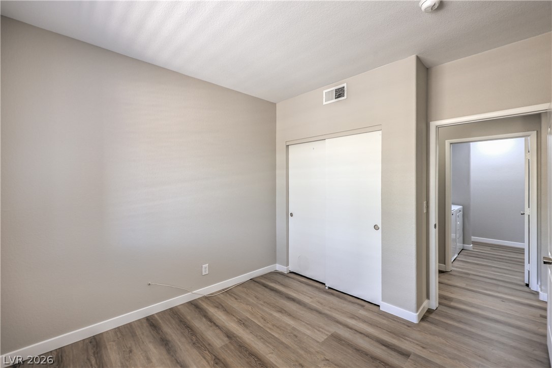 Photo 26 of 35, 1509 Blackcombe Street #204