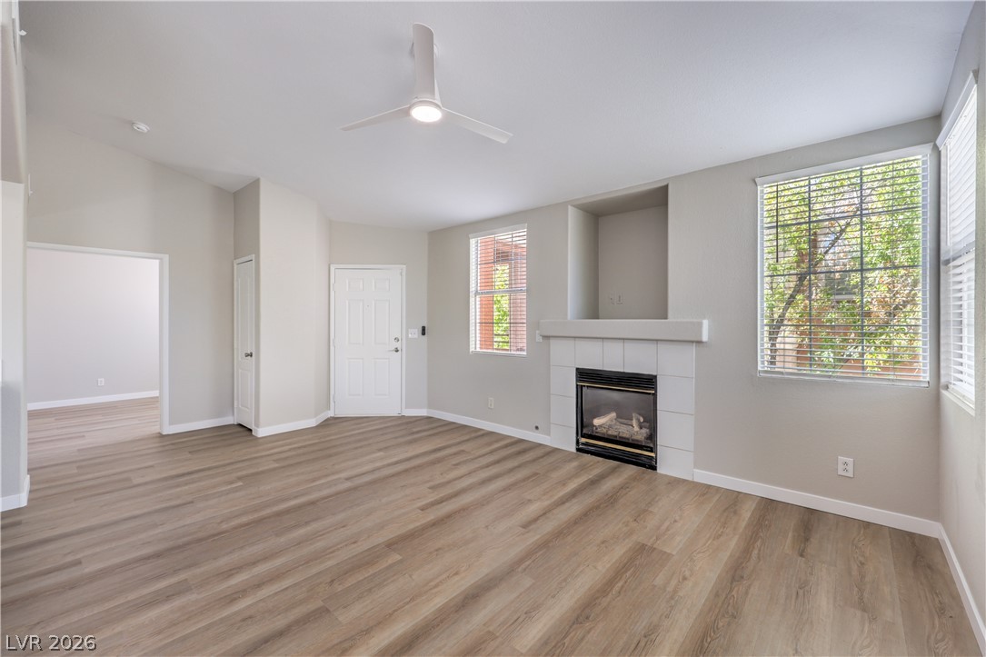 Photo 6 of 35, 1509 Blackcombe Street #204