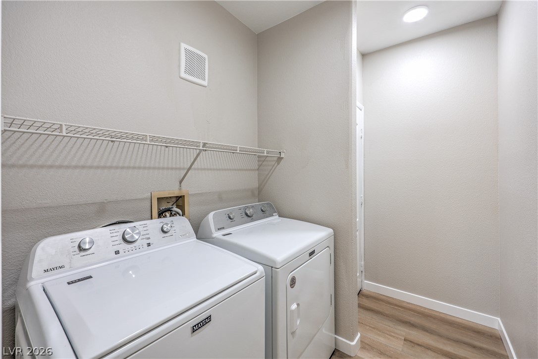 Photo 27 of 35, 1509 Blackcombe Street #204