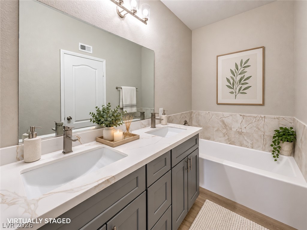 Photo 17 of 35, 1509 Blackcombe Street #204