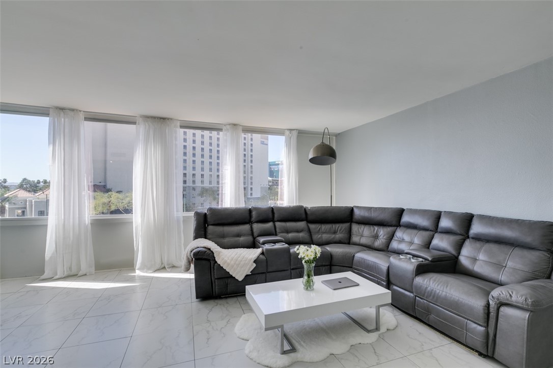 Photo 6 of 46, 205 E Harmon Avenue #511