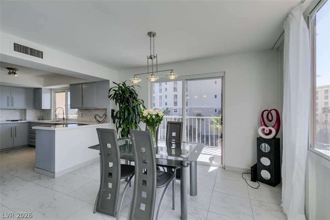 Photo 14 of 46, 205 E Harmon Avenue #511