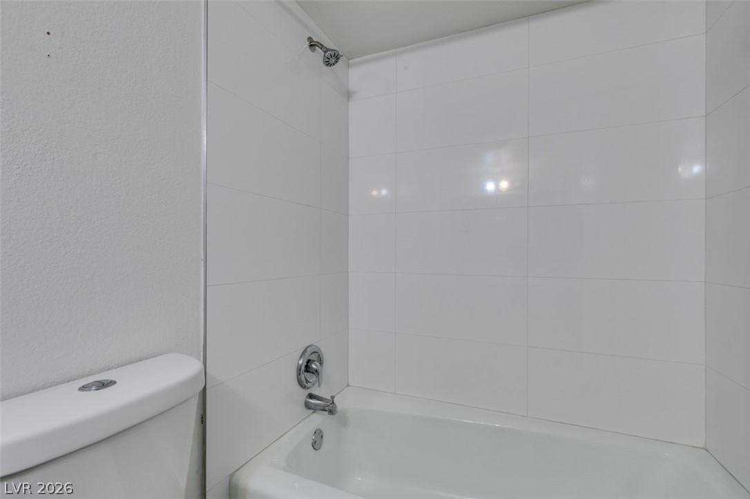 Photo 29 of 46, 205 E Harmon Avenue #511