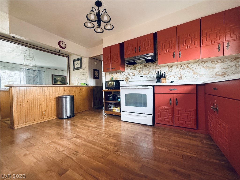 Photo 4 of 24 Elysium Drive