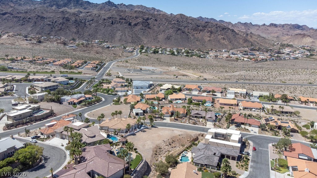 Photo 10 of 13, 929 Vista Lago Way