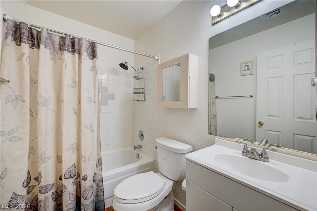 Photo 33 of 45, 101 Luna Way #136