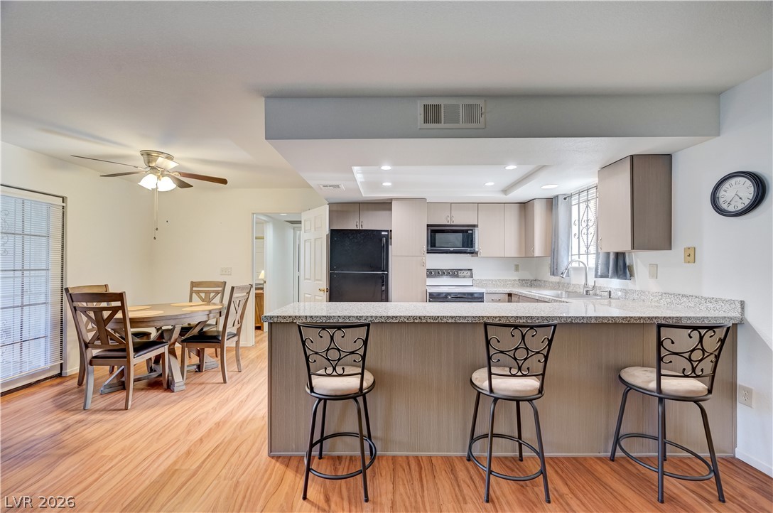 Photo 12 of 45, 101 Luna Way #136